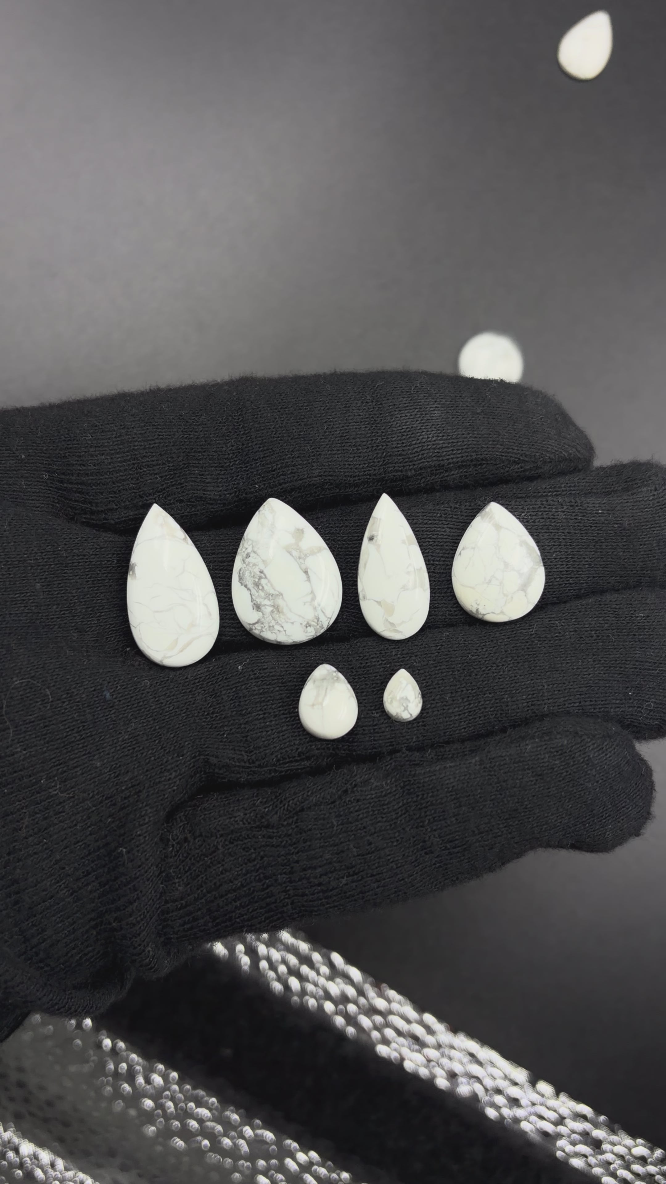 Howlite pear shape