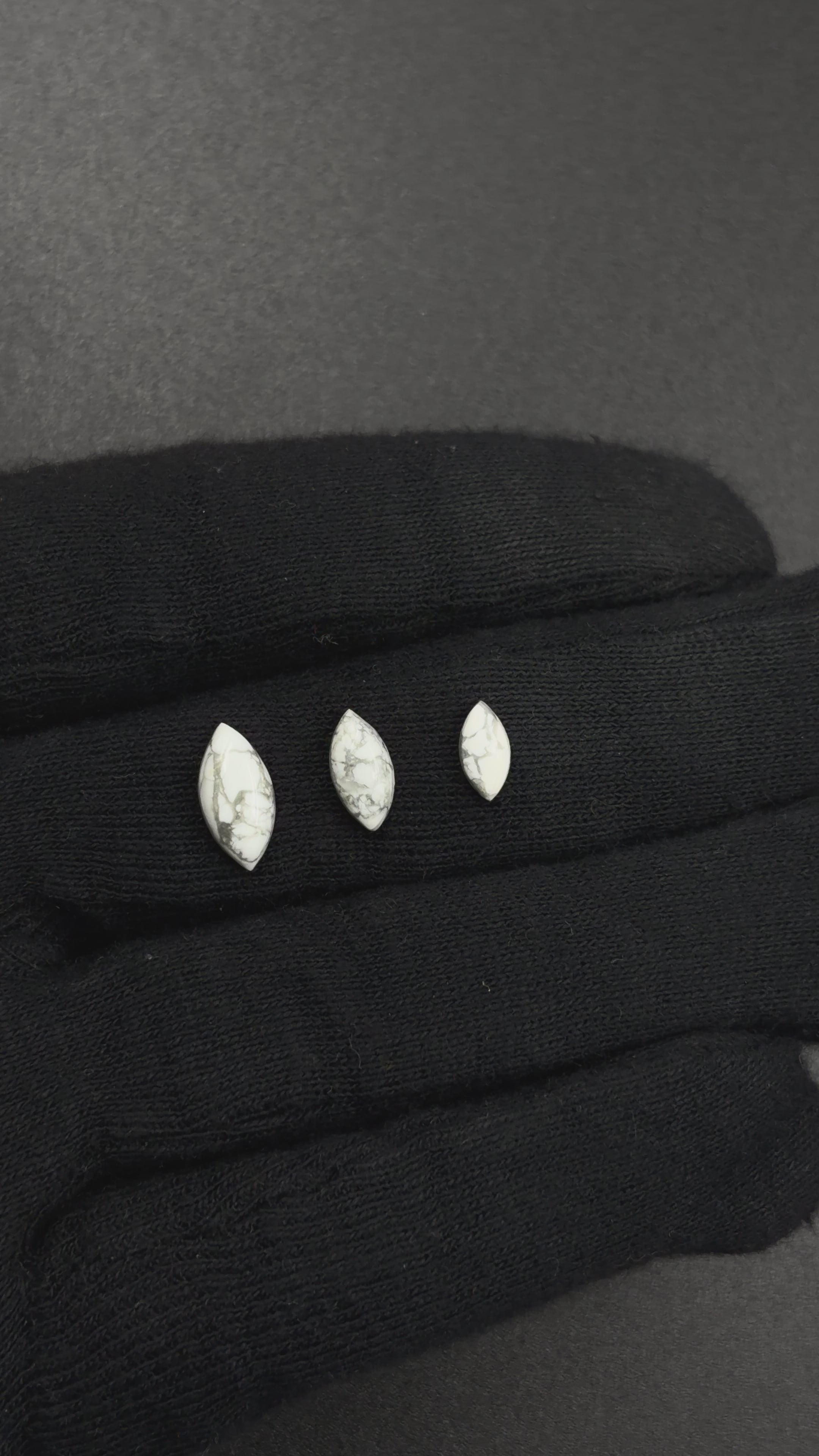 Howlite marquis/fancy shape Cabochon