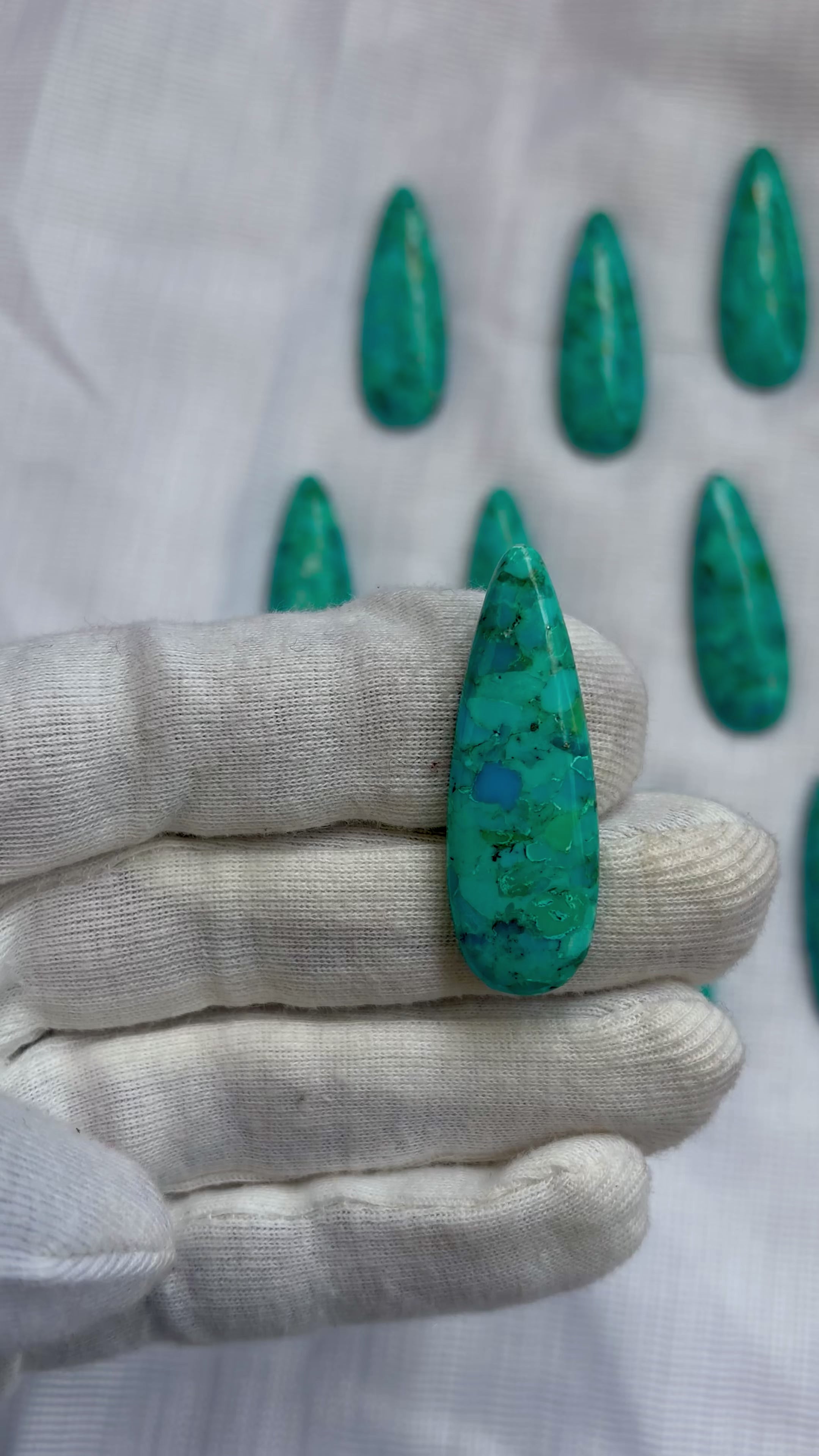 Mohave Blue Turquoise Cabochon: Pear shaped Gemstone