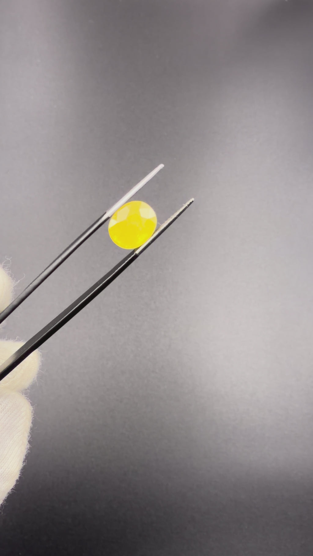 Yellow Saphire Pukhraj Gemstone for Jewellery Making