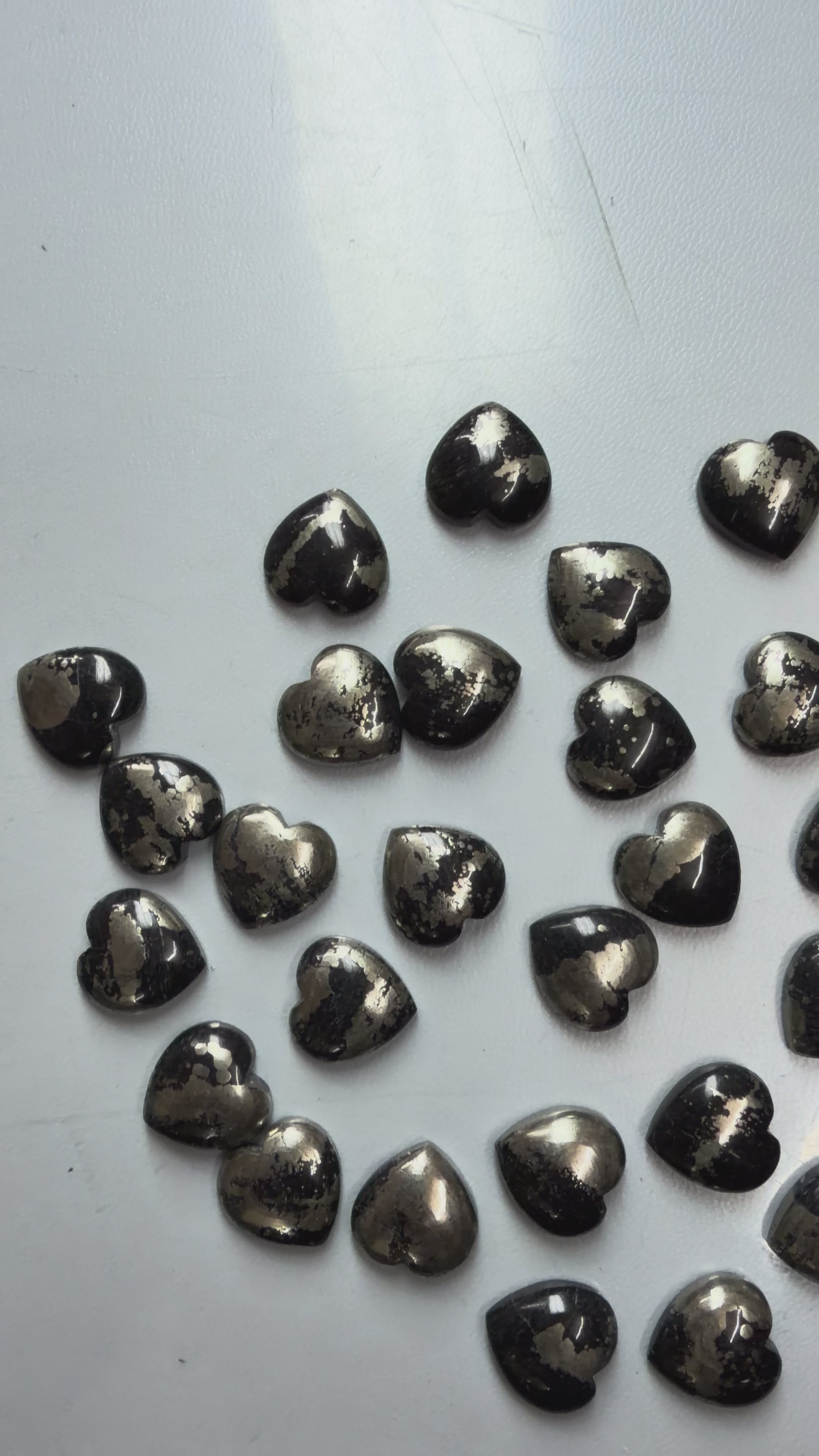 Apache Gold stone shapes